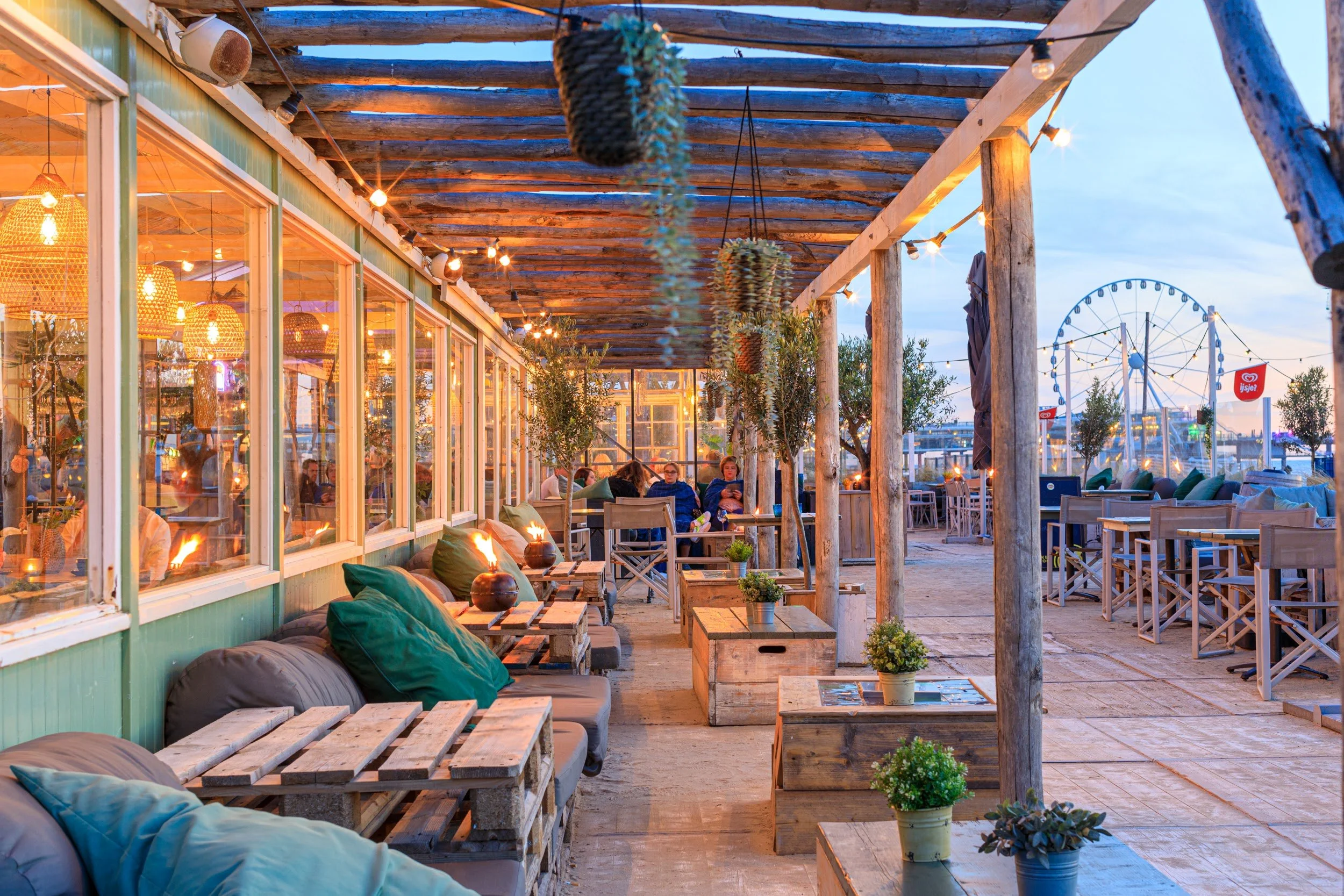 Manta Beach Scheveningen